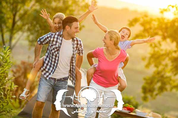 آیا عشق بعد از بچهدار شدن میمیرد؟ آیا عشق بعد از بچهدار شدن میمیرد؟